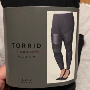 Torrid Platinum Legging Full Length Leggings NWT Black Mixed Moto